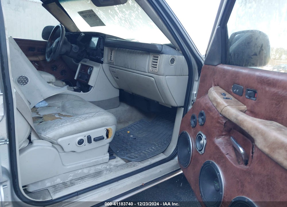 2006 CADILLAC ESCALADE STANDARD VIN: 1GYEC63N86R142098