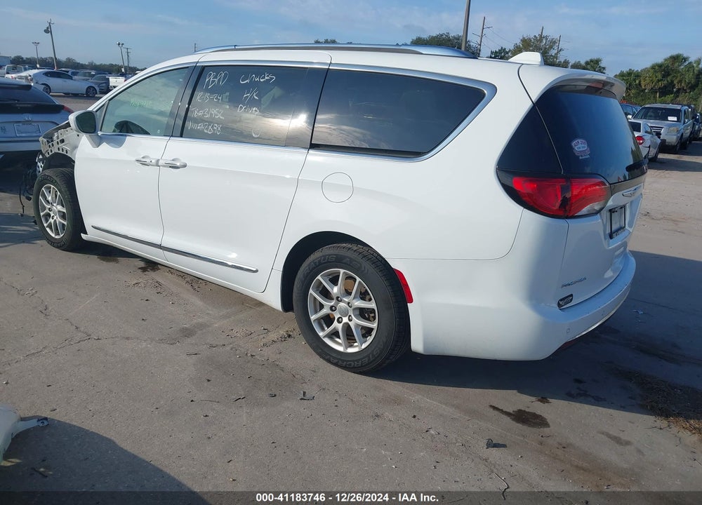 2020 CHRYSLER PACIFICA TOURING L VIN: 2C4RC1BG5LR182898