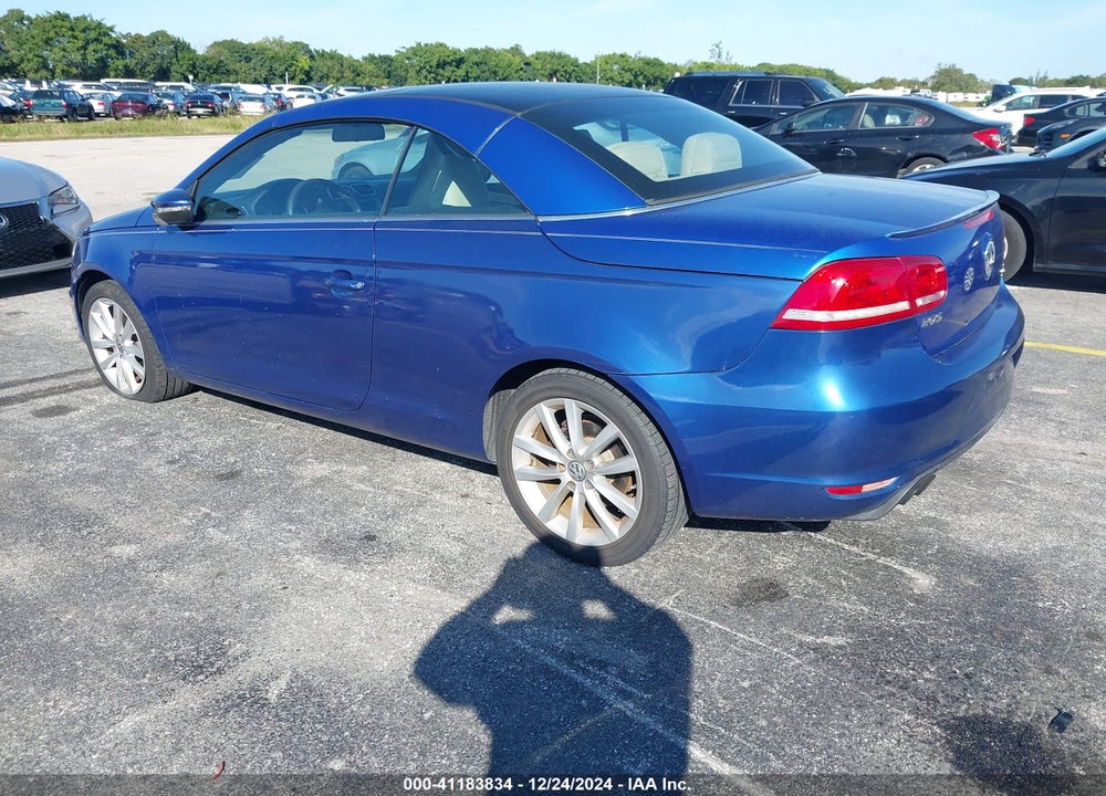 2012 VOLKSWAGEN EOS KOMFORT VIN: WVWBW7AH3CV011117
