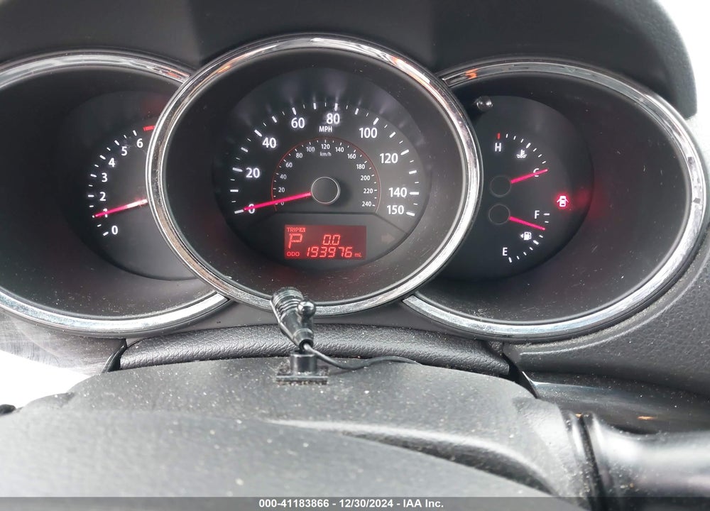 2013 KIA SORENTO LX VIN: 5XYKTCA61DG349298