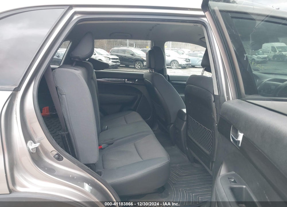 2013 KIA SORENTO LX VIN: 5XYKTCA61DG349298
