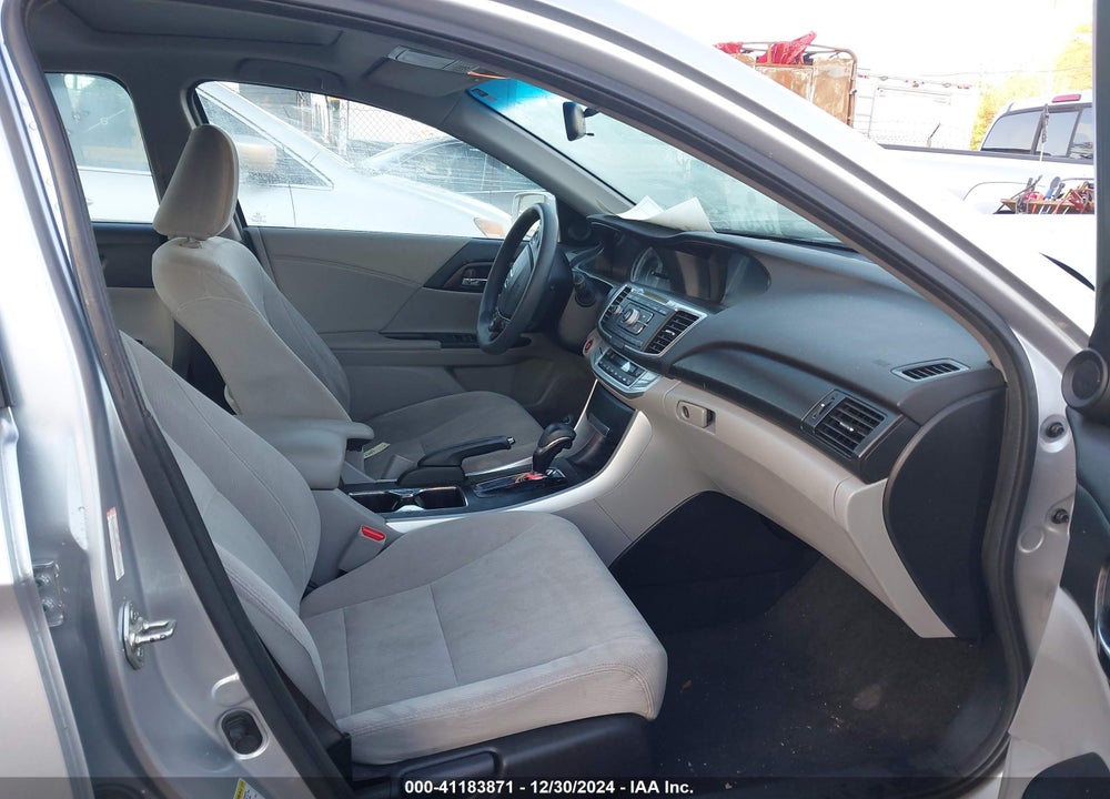 2013 HONDA ACCORD VIN: 1HGCR2F70DA268714