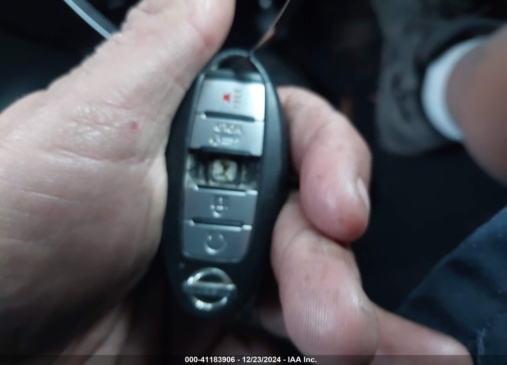 2019 NISSAN ROGUE SV VIN: KNMAT2MV7KP521370