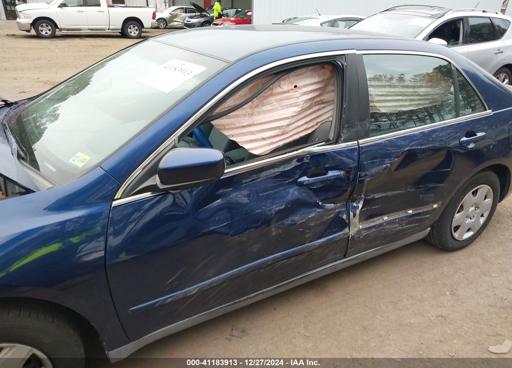 2005 HONDA ACCORD 2.4 LX VIN: 1HGCM56475A051099