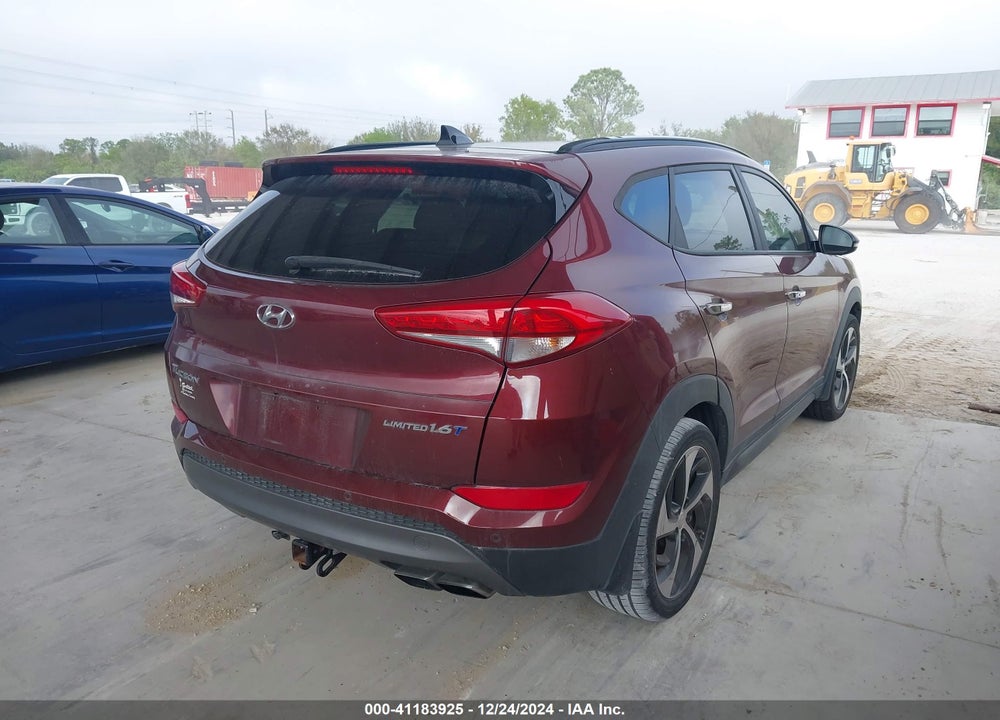 2016 HYUNDAI TUCSON LIMITED VIN: KM8J33A22GU142426