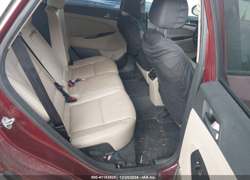 2016 HYUNDAI TUCSON LIMITED VIN: KM8J33A22GU142426