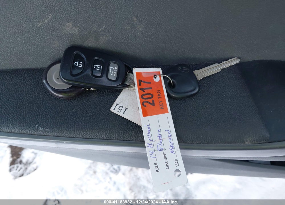 2014 HYUNDAI ELANTRA SE VIN: 5NPDH4AE9EH542736