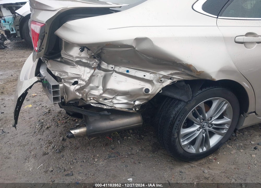2016 TOYOTA CAMRY SE VIN: 4T1BF1FK7GU240389