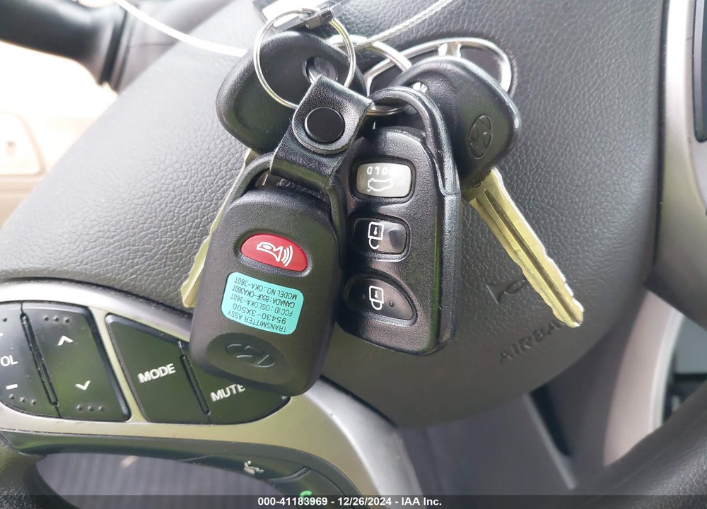 2013 HYUNDAI ELANTRA GLS VIN: KMHDH4AE9DU813181