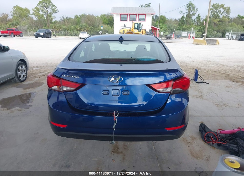 2016 HYUNDAI ELANTRA SE VIN: 5NPDH4AE7GH719819
