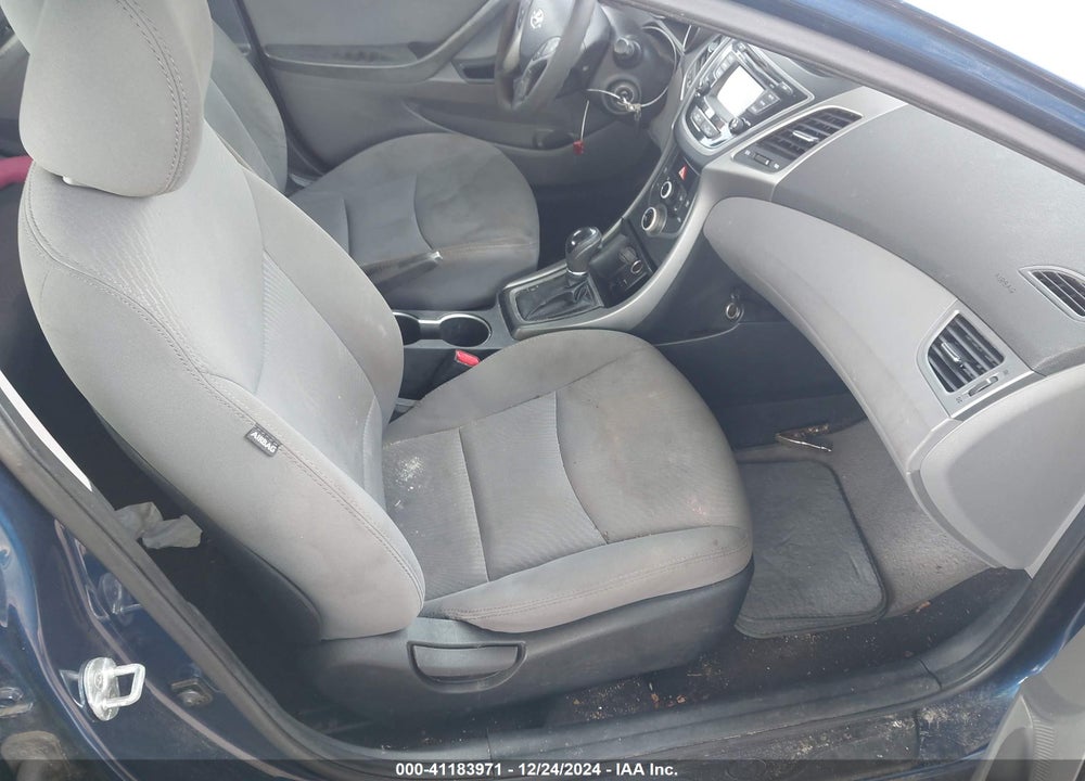 2016 HYUNDAI ELANTRA SE VIN: 5NPDH4AE7GH719819