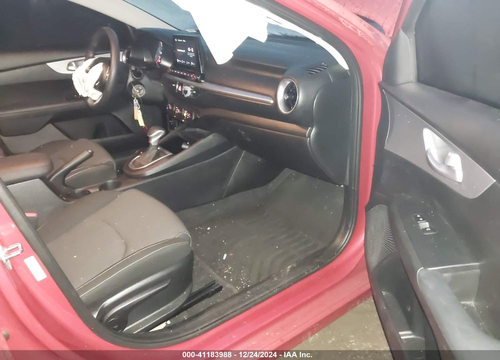 2023 KIA FORTE VIN: 3KPF24AD5PE627131