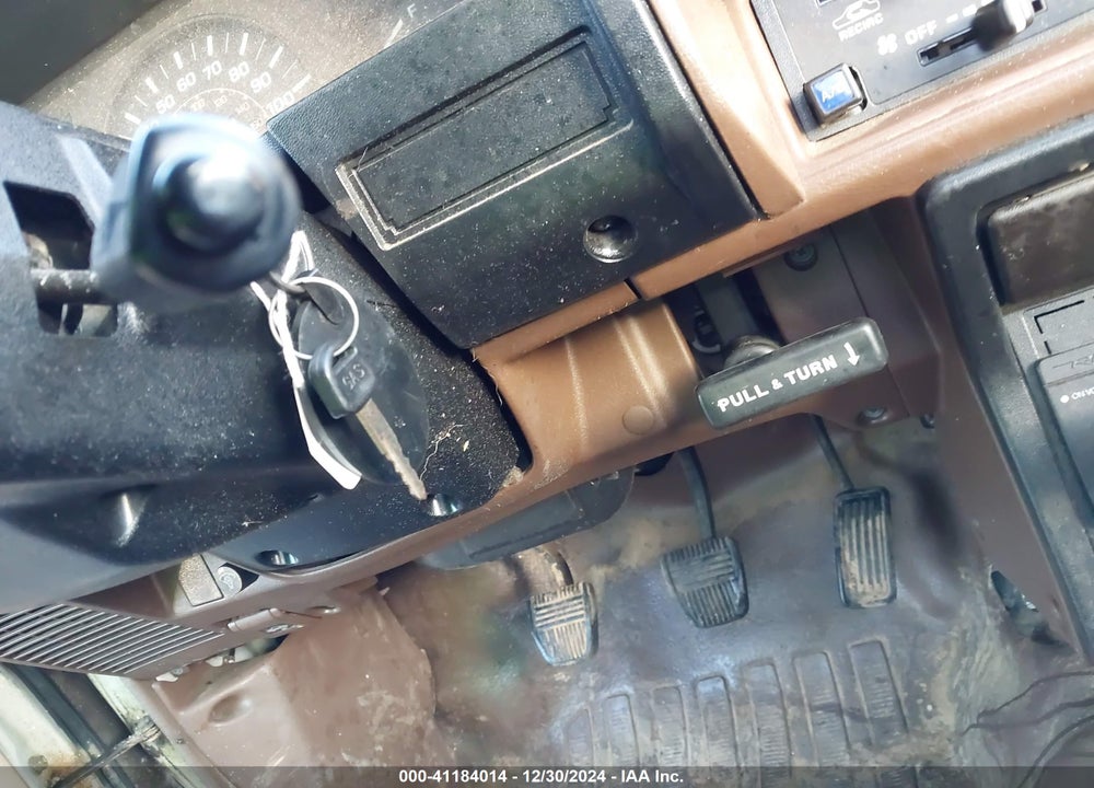 1986 TOYOTA PICKUP RN63 STD VIN: JT4RN63R3G0085738