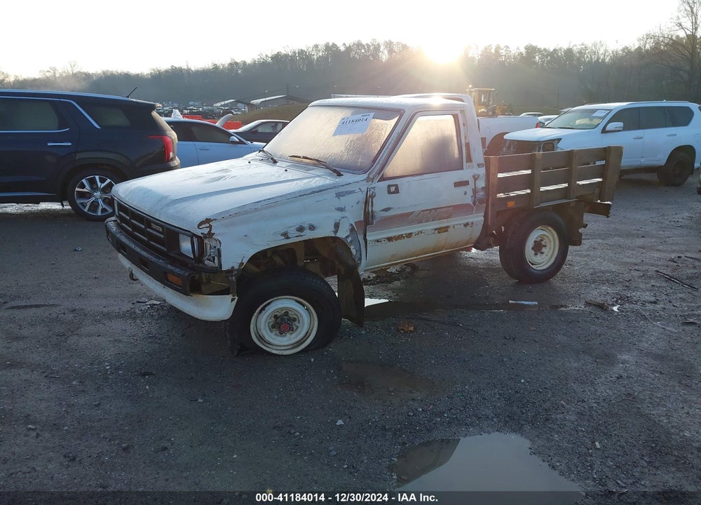 1986 TOYOTA PICKUP RN63 STD VIN: JT4RN63R3G0085738
