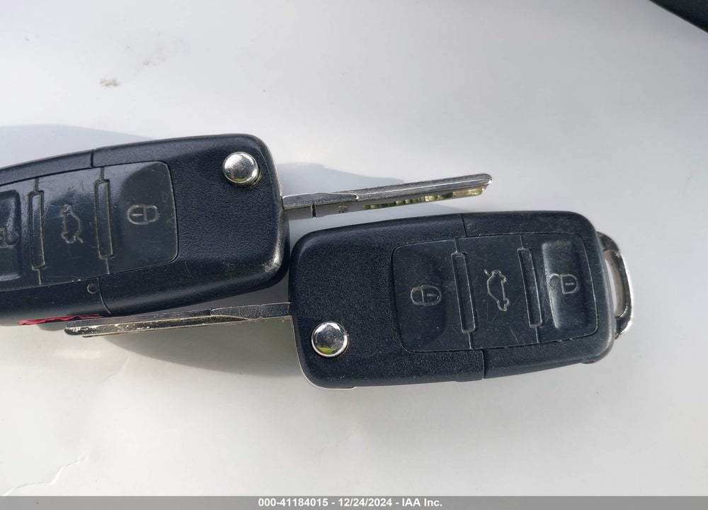 2002 VOLKSWAGEN PASSAT GLX VIN: WVWRH63B42P340732