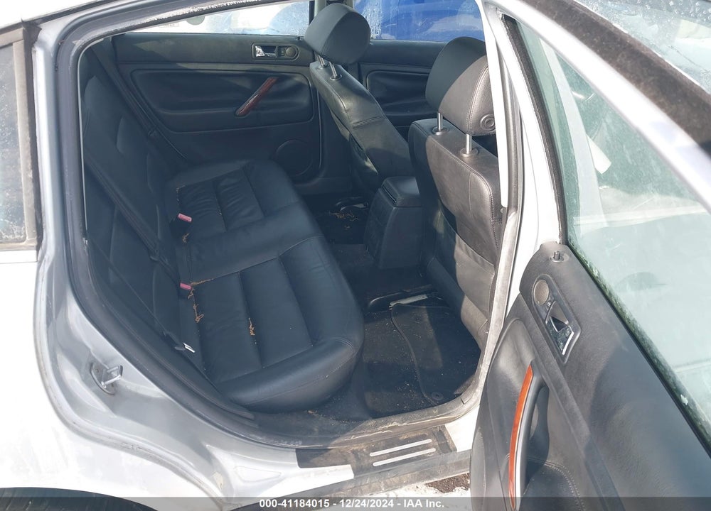 2002 VOLKSWAGEN PASSAT GLX VIN: WVWRH63B42P340732