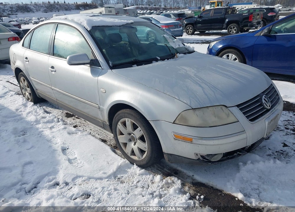 2002 VOLKSWAGEN PASSAT GLX VIN: WVWRH63B42P340732