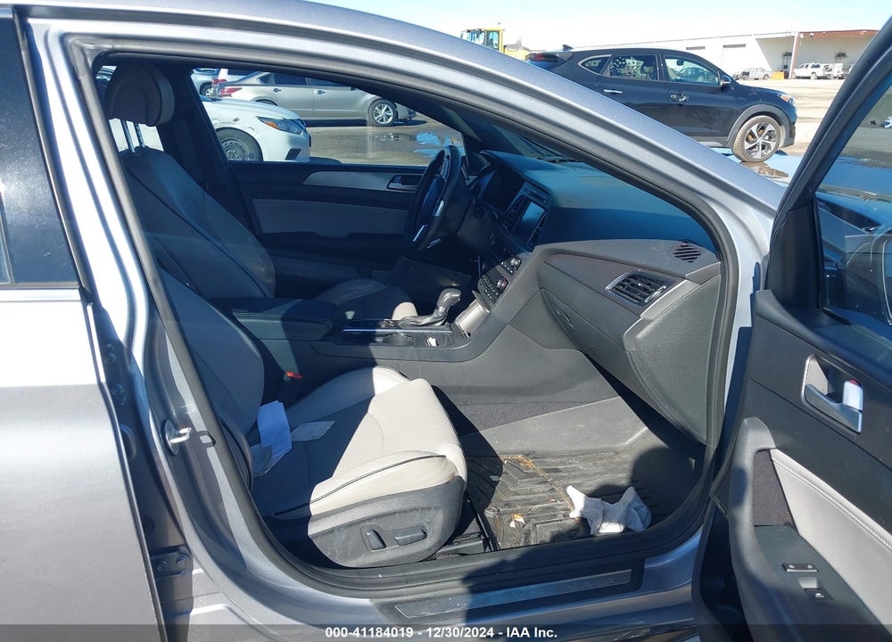 2017 HYUNDAI SONATA LIMITED 2.0T VIN: 5NPE34AB9HH593117
