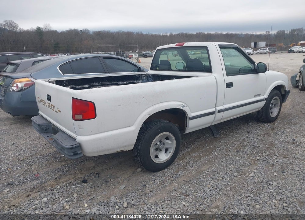 1994 CHEVROLET S TRUCK S10 VIN: 1GCCS1446R8241702