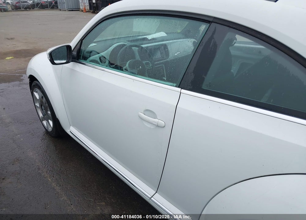 2019 VOLKSWAGEN BEETLE 2.0T SE VIN: 3VWJD7AT3KM720559