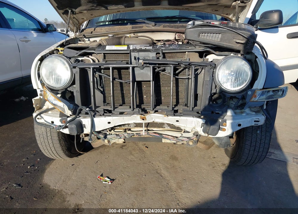 2005 JEEP LIBERTY SPORT VIN: 1J4GK48K75W607761