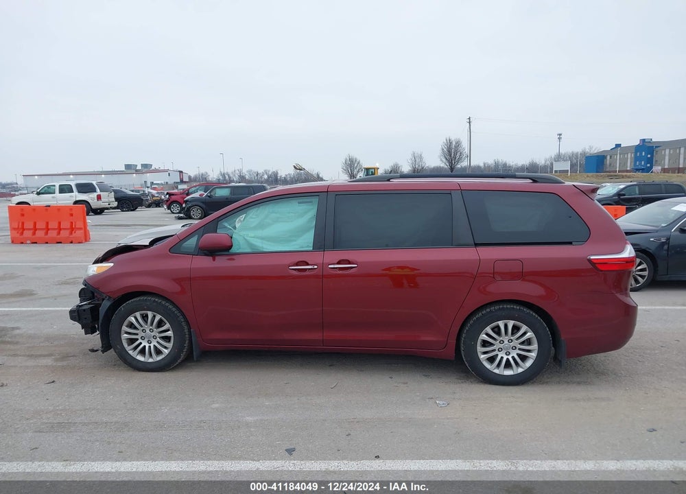 2017 TOYOTA SIENNA XLE LIMITED VIN: 5TDYZ3DC6HS820641