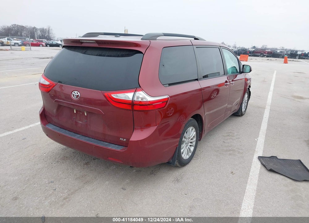 2017 TOYOTA SIENNA XLE LIMITED VIN: 5TDYZ3DC6HS820641