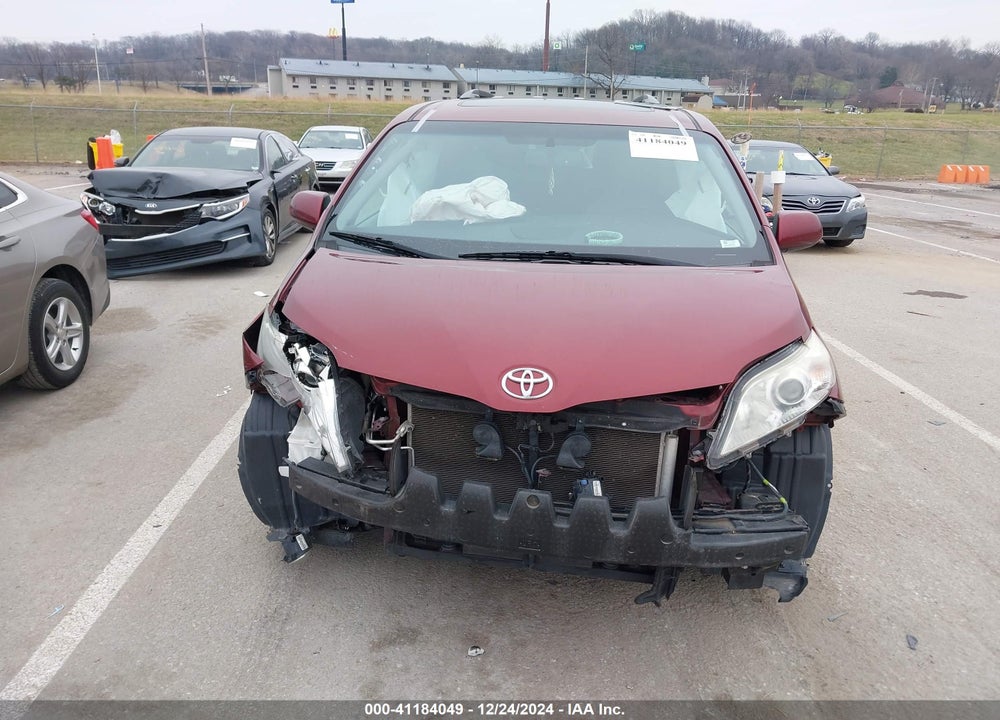 2017 TOYOTA SIENNA XLE LIMITED VIN: 5TDYZ3DC6HS820641