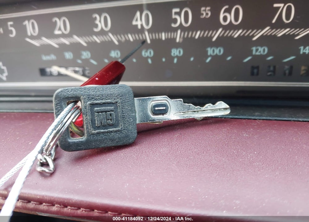 1992 CADILLAC DEVILLE VIN: 1G6CD53B0N4297799