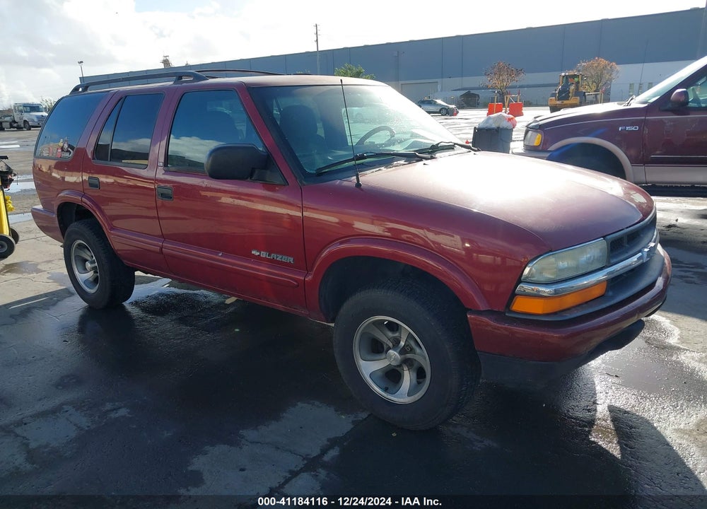 2002 CHEVROLET BLAZER LS VIN: 1GNCS13W22K106123