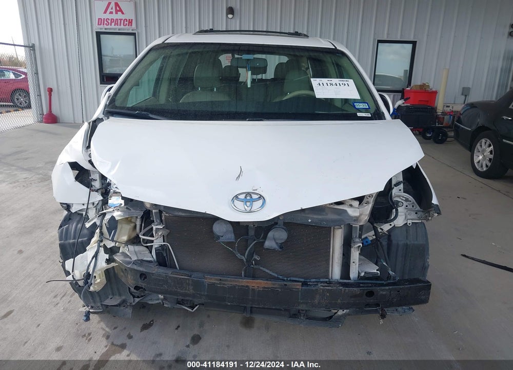 2014 TOYOTA SIENNA XLE LIMITED VIN: 5TDYK3DC4ES439032