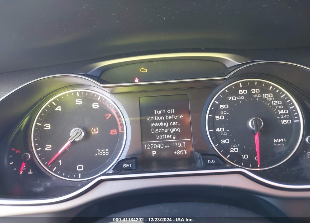 2013 AUDI A4 2.0T PREMIUM VIN: WAUAFAFLXDN029652