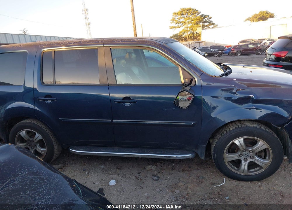 2012 HONDA PILOT VIN: 5FNYF4H68CB002750
