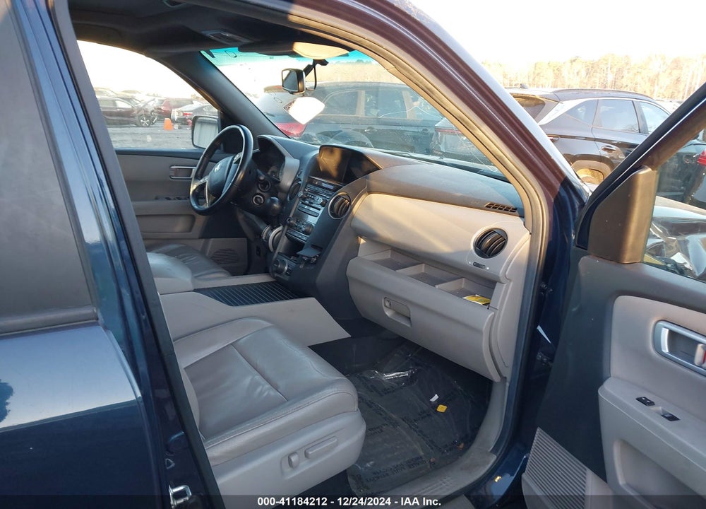 2012 HONDA PILOT VIN: 5FNYF4H68CB002750