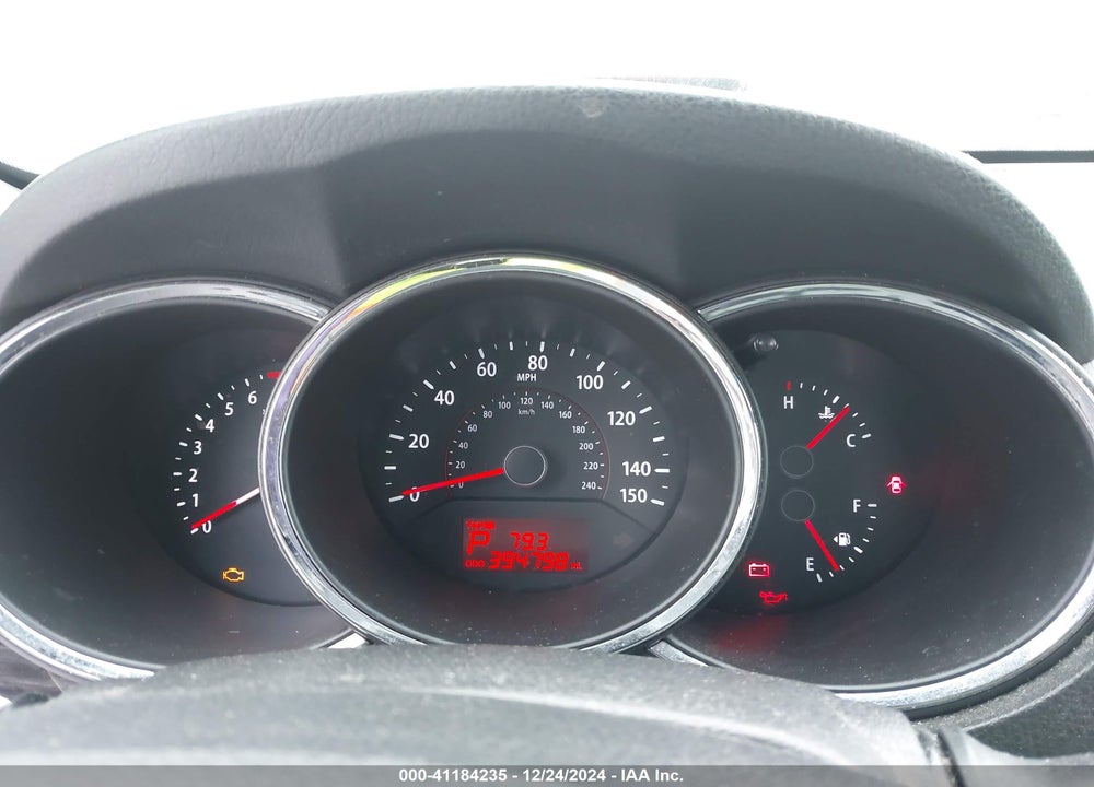 2013 KIA SORENTO LX V6 VIN: 5XYKT4A28DG391762