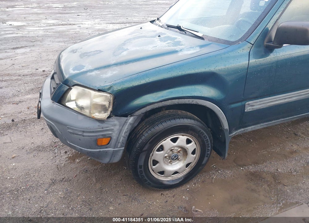 1998 HONDA CR-V LX VIN: JHLRD1845WC062139