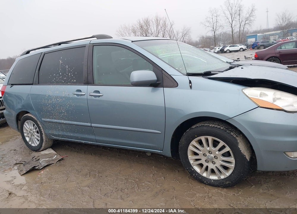 2008 TOYOTA SIENNA XLE VIN: 5TDZK22CX8S151389