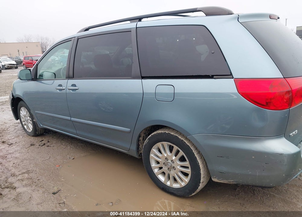 2008 TOYOTA SIENNA XLE VIN: 5TDZK22CX8S151389