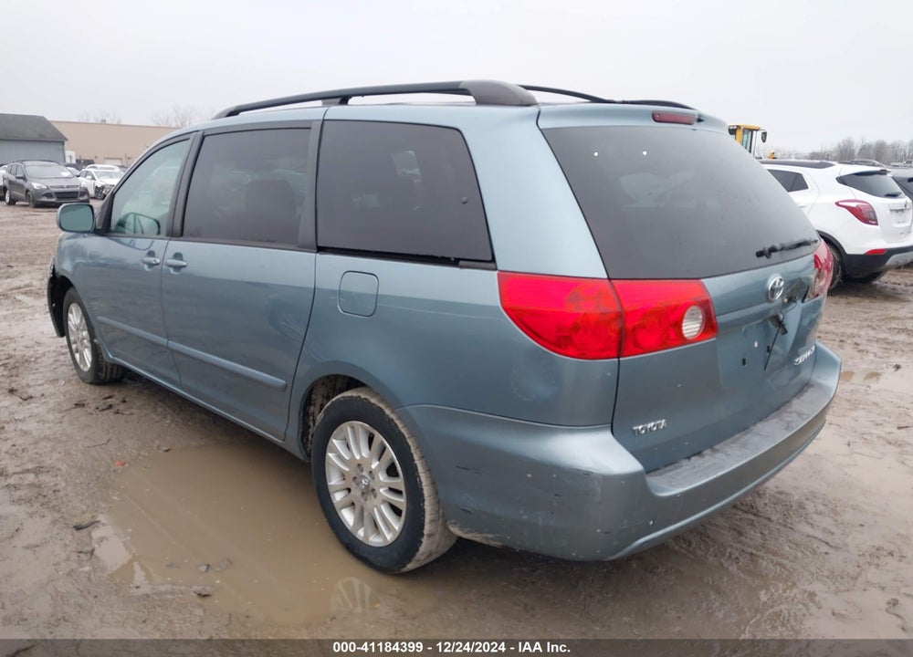 2008 TOYOTA SIENNA XLE VIN: 5TDZK22CX8S151389
