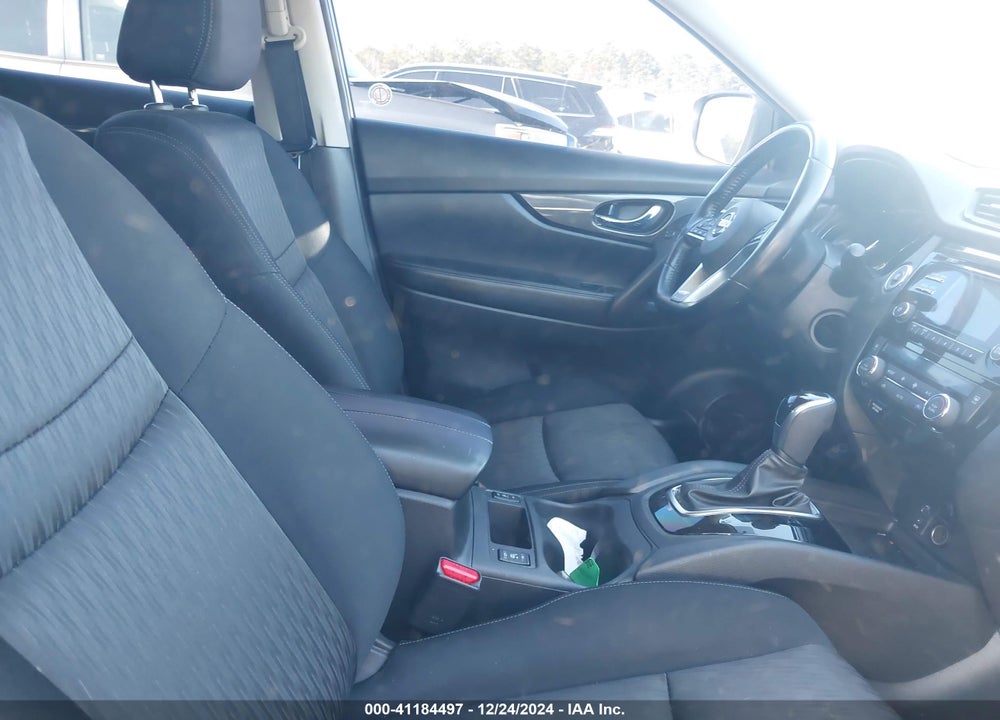 2017 NISSAN ROGUE SV VIN: JN8AT2MVXHW023182