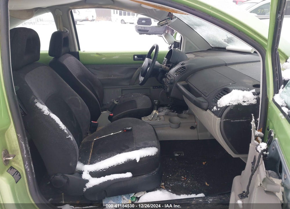 2000 VOLKSWAGEN NEW BEETLE GLS VIN: 3VWCA21C1YM422296