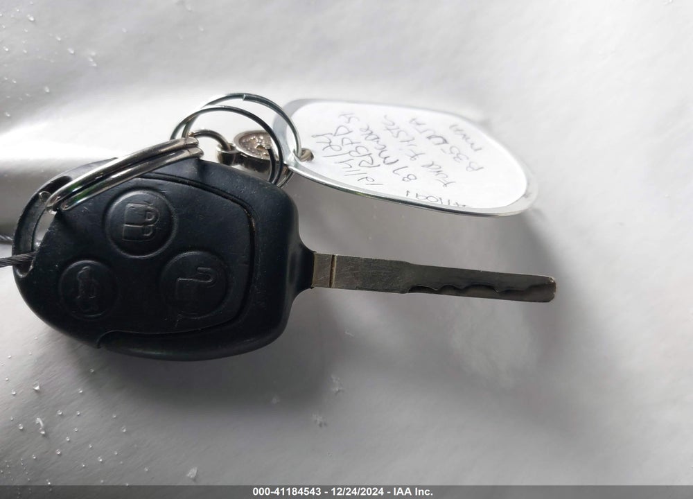 2011 FORD FIESTA SE VIN: 3FADP4BJ1BM147136
