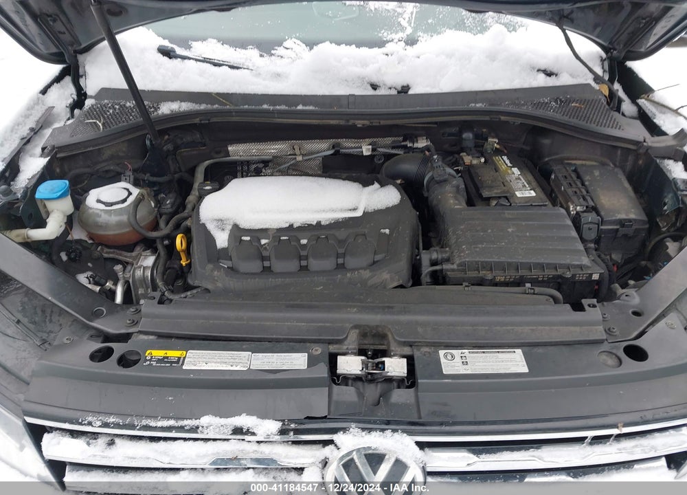 2019 VOLKSWAGEN TIGUAN VIN: 3VV2B7AX4KM127620
