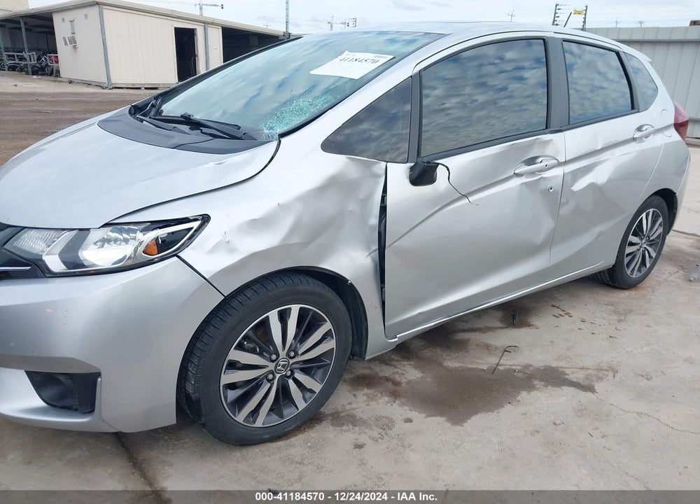 2016 HONDA FIT VIN: JHMGK5H75GX025015