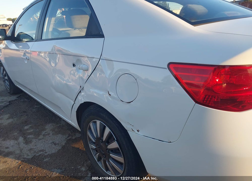 2010 KIA FORTE EX VIN: KNAFU4A24A5065523