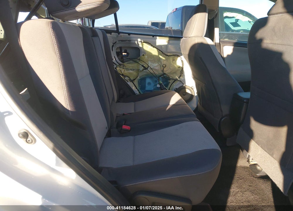 2014 TOYOTA RAV4 XLE VIN: JTMWFREV4EJ022070
