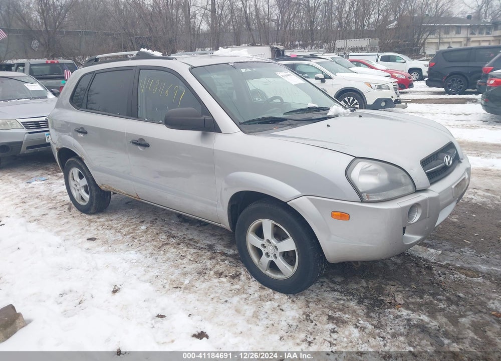 2005 HYUNDAI TUCSON GL VIN: KM8JM72B25U084169