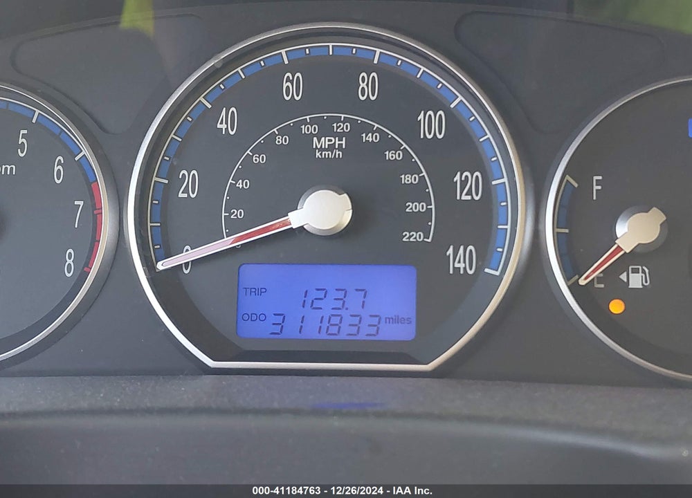 2008 HYUNDAI SANTA FE GLS VIN: 5NMSG13DX8H150590