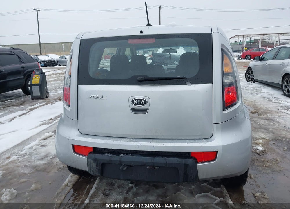 2011 KIA SOUL VIN: KNDJT2A15B7715185