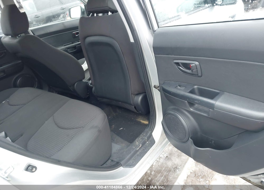 2011 KIA SOUL VIN: KNDJT2A15B7715185